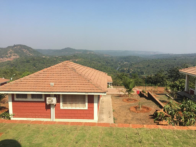 bungalow Mumbai-Goa Highway at Ratnagiri